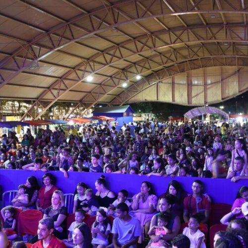 Natal Luzes Ilumina Senador Canedo com Grande Espetáculo e Magia para Todos.