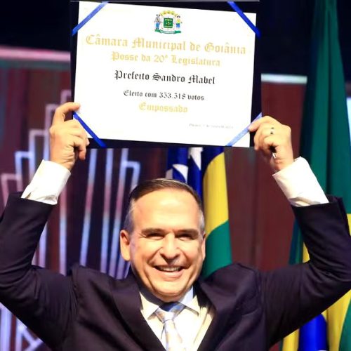 Sandro Mabel assume Prefeitura de Goiânia com promessas e desafios judiciais