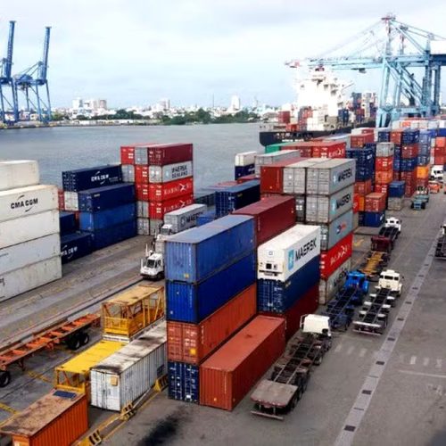 Balança Comercial de 2024 Tem Superávit de US$ 74,55 Bilhões, Mas Registra Queda em Relação ao Ano Anterior