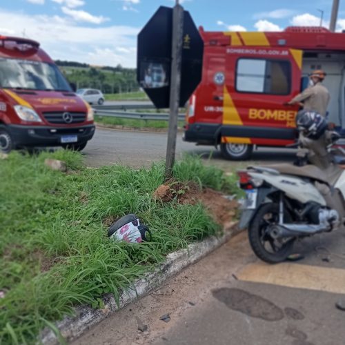 Colisão entre motos na GO-403 mobiliza equipes do Corpo de Bombeiros em Senador Canedo