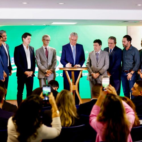 Governo de Goiás assina concessão do Serra Dourada; R$ 263 milhões serão investidos em revitalização