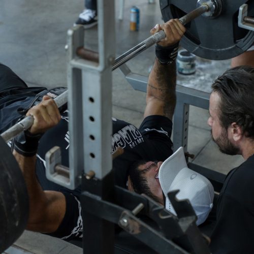 Senador Canedo recebe 2º Campeonato Hanma de Powerlifting com atletas da região e de Brasília