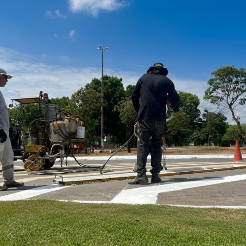 Sinalização renovada reforça segurança no trânsito do Morada do Morro