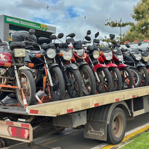 Operação “Randandan” apreende 22 motocicletas irregulares em Senador Canedo