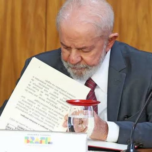 Governo federal veta projeto que reconhecia estágio como experiência profissional
