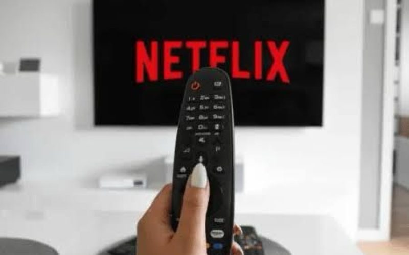 Justiça autoriza cobrança por compartilhamento de senhas na Netflix