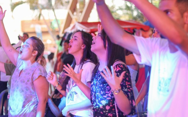 Faltam 60 dias para o Adora Canedo 2026Evento reúne fé, louvor e comunhão na Praça Criativa Central com entrada gratuita