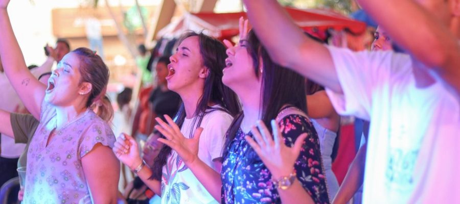 Faltam 60 dias para o Adora Canedo 2026Evento reúne fé, louvor e comunhão na Praça Criativa Central com entrada gratuita