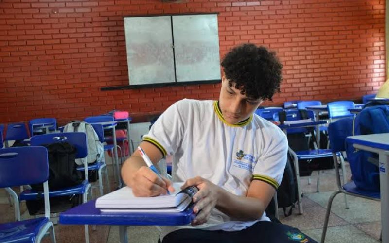 Goiás obtém a maior média do país em redação do Enem entre redes estaduais