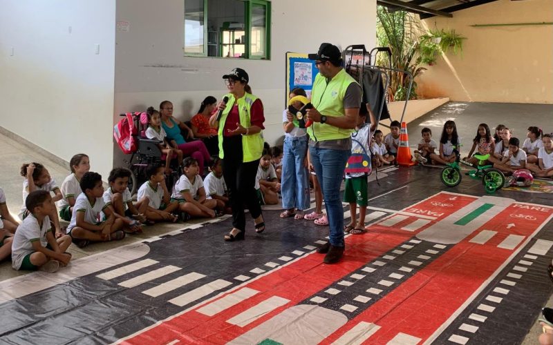 SMT leva educação para o trânsito de forma lúdica a 400 crianças em Senador Canedo