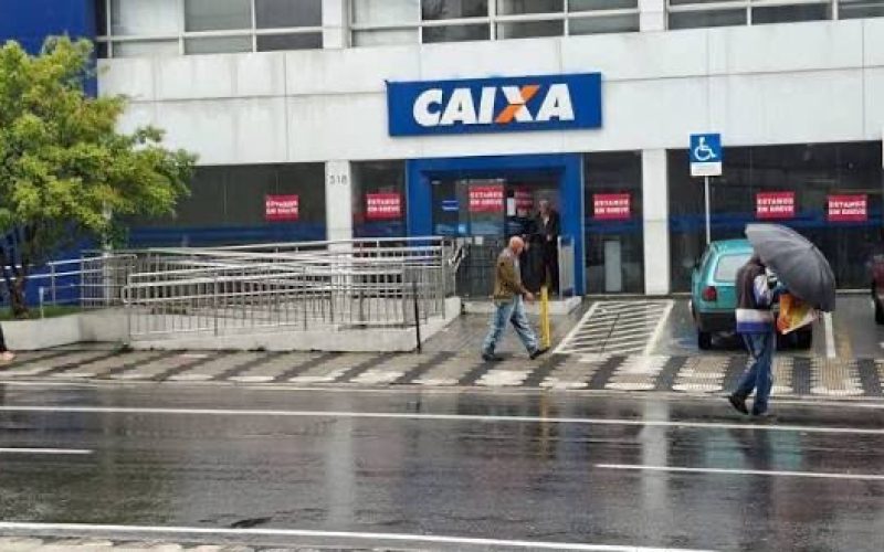 Greve da Caixa continua em Goiás após funcionários rejeitarem nova proposta