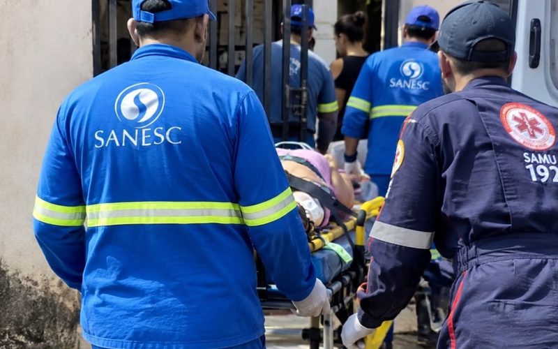 Equipe da Sanesc ajuda a salvar mulher durante emergência em Senador Canedo