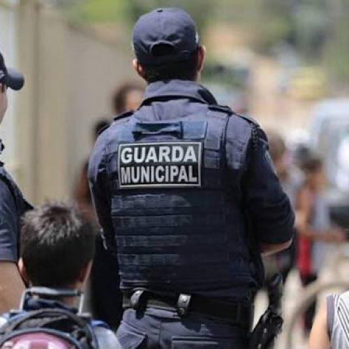 Projeto prevê piso de R$ 7 mil para guardas municipais e uso do nome “Polícia Municipal”