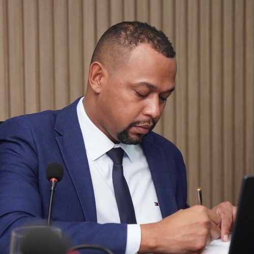 Leonardo Assunção é eleito presidente da Câmara de Senador Canedo para o biênio 2027-2028