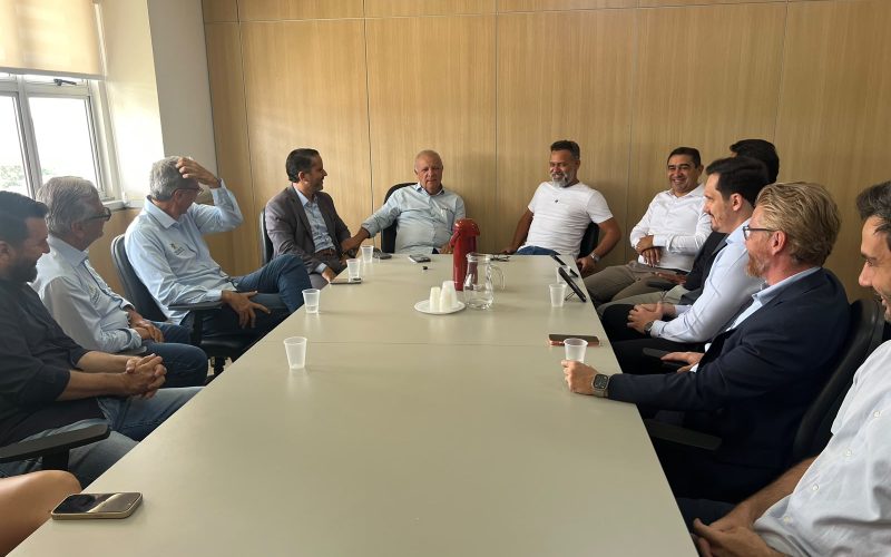 Senador Canedo busca novas oportunidades para expandir o setor industrial