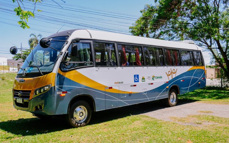 Senador Canedo recebe ônibus adaptado para ampliar atendimento às famílias