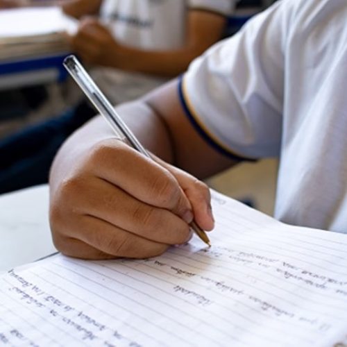 MEC divulga lista preliminar do Pé-de-Meia Licenciaturas; bolsas começam a ser pagas em maio