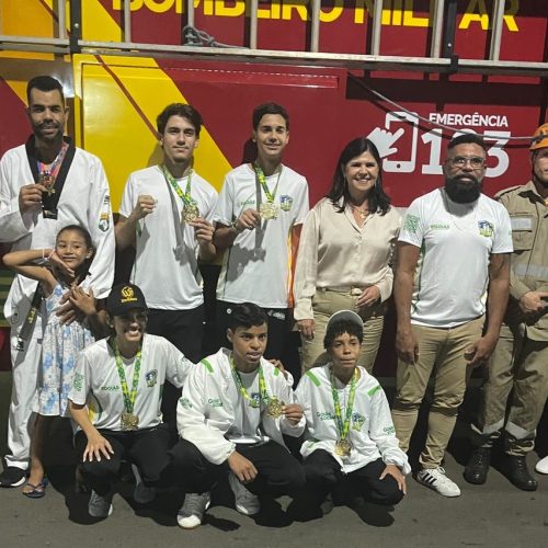 Senador Canedo Celebra a Conquista Histórica de Atletas Campeões Mundiais de Taekwondo