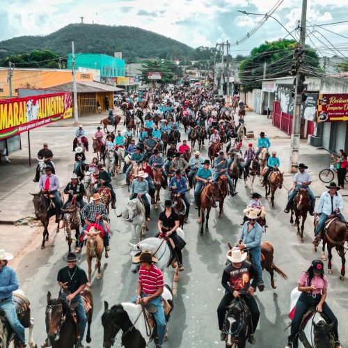 Cavalgada abre programação de aniversário de Senador Canedo
