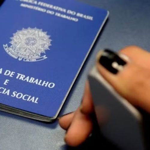 Desemprego no Brasil cai a 5,6% e atinge menor nível da história, diz IBGE