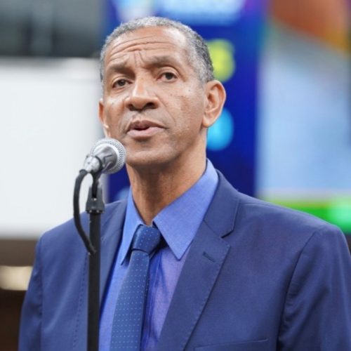 Deputado Quirino promove ação “Eles em Defesa Delas” na Praça do Trabalhador, em Goiânia